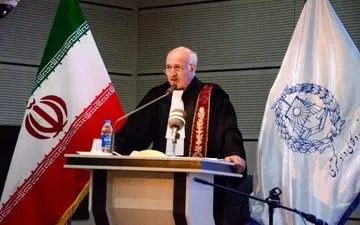  حاشیه راندن کانون وکلا با تقویت نهاد موازی در تعارض است /نصب کارتخوان در دفاتر وکلا تعرض به مولفه اعتماد عمومی است
