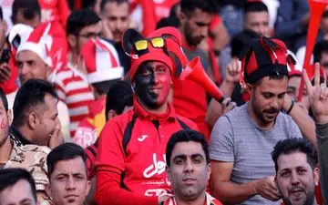 دختری که در میان 100 هزار تماشاگر از دست ماموران بازرسی گریخت