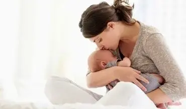 چرا نوزاد حین خوردن شیر نا آرام است؟