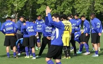  رحمتی بازی نکند، حیدری کاپیتان استقلال است 