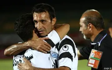 عنایتی:از داخلی ها به فیفا شکایت کنند، فوتبال ایران تعلیق می شود