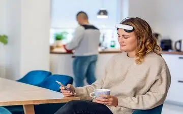 نوآوری در درمان افسردگی: بهبود کامل تنها با یک دستگاه خانگی در ۱۰ هفته