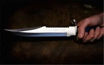 پسر شیشه ای با ضربات چاقو پدرش را به قتل رساند