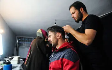 امین حیایی: تلاش می‌کنم در هر ژانری بازی کنم