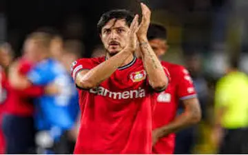 افشاگری رومانو از مقصد احتمالی سردار آزمون/ مذاکره با لورکوزن برای انتقال مهاجم ایرانی