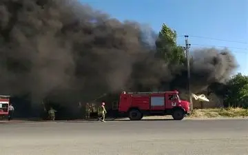 کارخانه فیبر مریوان در آتش سوخت