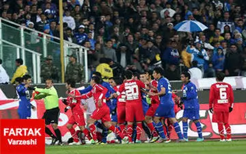 پرسپولیس رکورددار صدرنشینی، استقلال در قعر!