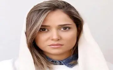 غوغای رقص و عشوه‌ی پریناز ایزدیار برای آقای بازیگر! چه دلبری هم میکنه! + ویدئو