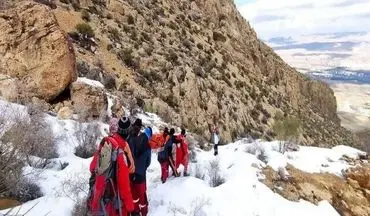  وقوع حادثه برای دو کوهنورد در ارتفاعات پرآو