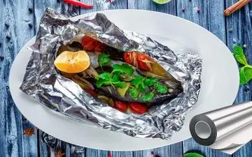 چه غذاهایی نباید با فویل در تماس باشند؟