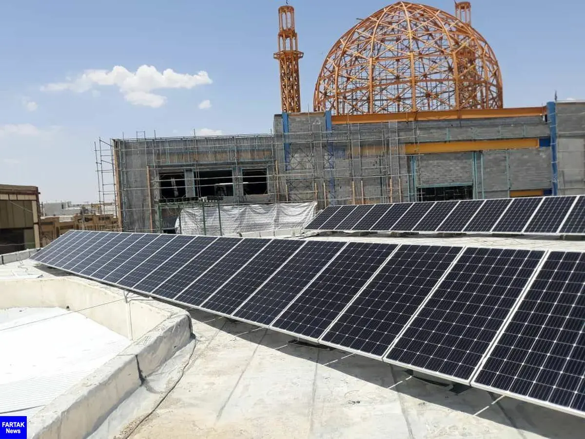 اتمام عملیات نصب استراکچر و پنل های انرژی خورشیدی در بقعه متبرکه احمد ابن اسحاق (ره) سرپل ذهاب