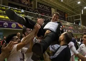 گزارش تصویری| ۴ گل و یک جام؛ شب قهرمانی گیتی‌پسند