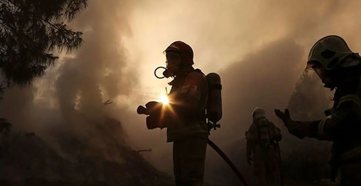 آتش سوزی در مجتمع تجاری قلهک تهران 
