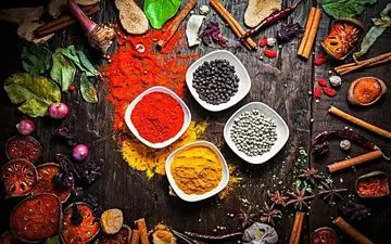 ترفندهای جالب براب مصرف و نگهداری ادویه‌ها در آشپزخانه