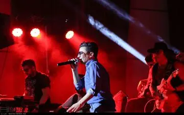  خواننده پرسپولیسی پس از مدت‌ها روی سِن