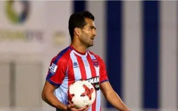 انتشار خبر انتقال شجاعی به آ.ا.ک آتن در رسانه های یونانی/ عکس