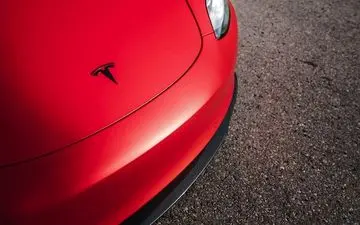 کرونا خودروی تسلا را ارزان کرد
