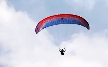 سقوط مرگبار پاراگلایدر باعث فوت مرد جوان شد
