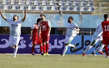 درخشان: بین بازیکنان با تجربه و جوان پرسپولیس فاصله زیادی وجود دارد/ تیم دستپاچه بود 