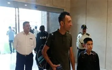  بازیکنان تیم مشهد برای دیدار افتتاحیه اعلام شدند /  عنایتی و بادامکی؛ سرخابی ترکیب مشهد 