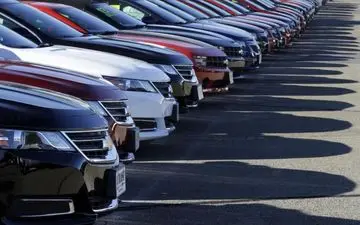  کاهش 67 درصدی شمار و ارزش خودروهای سواری وارداتی در بهار