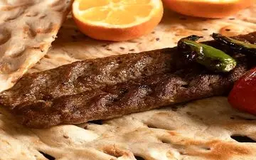 چرا کباب کوبیده از سیخ میریزه؟ | با این ترفند کباب کوبیده رو حرفه‌ای درست کن!