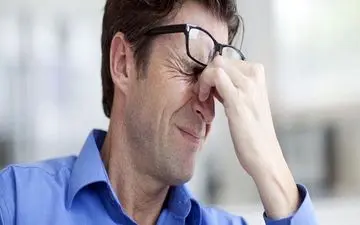 مدام سردرد دارید؟ این ویتامین در بدن تان کم است 