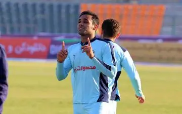 بازیکن سابق استقلال تهران سرمربی یک تیم آبی پوش شد