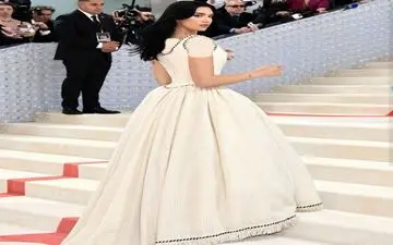 مراسم مت گالا با لباسهای زیبای هنرمندان محبوب دنیا|خوش لباس‌ ترین زنانِ دنیا در مت گالا 2023