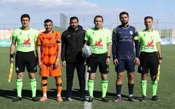 اخباری و چادرملو به هیچ تیمی باج نمی دهند