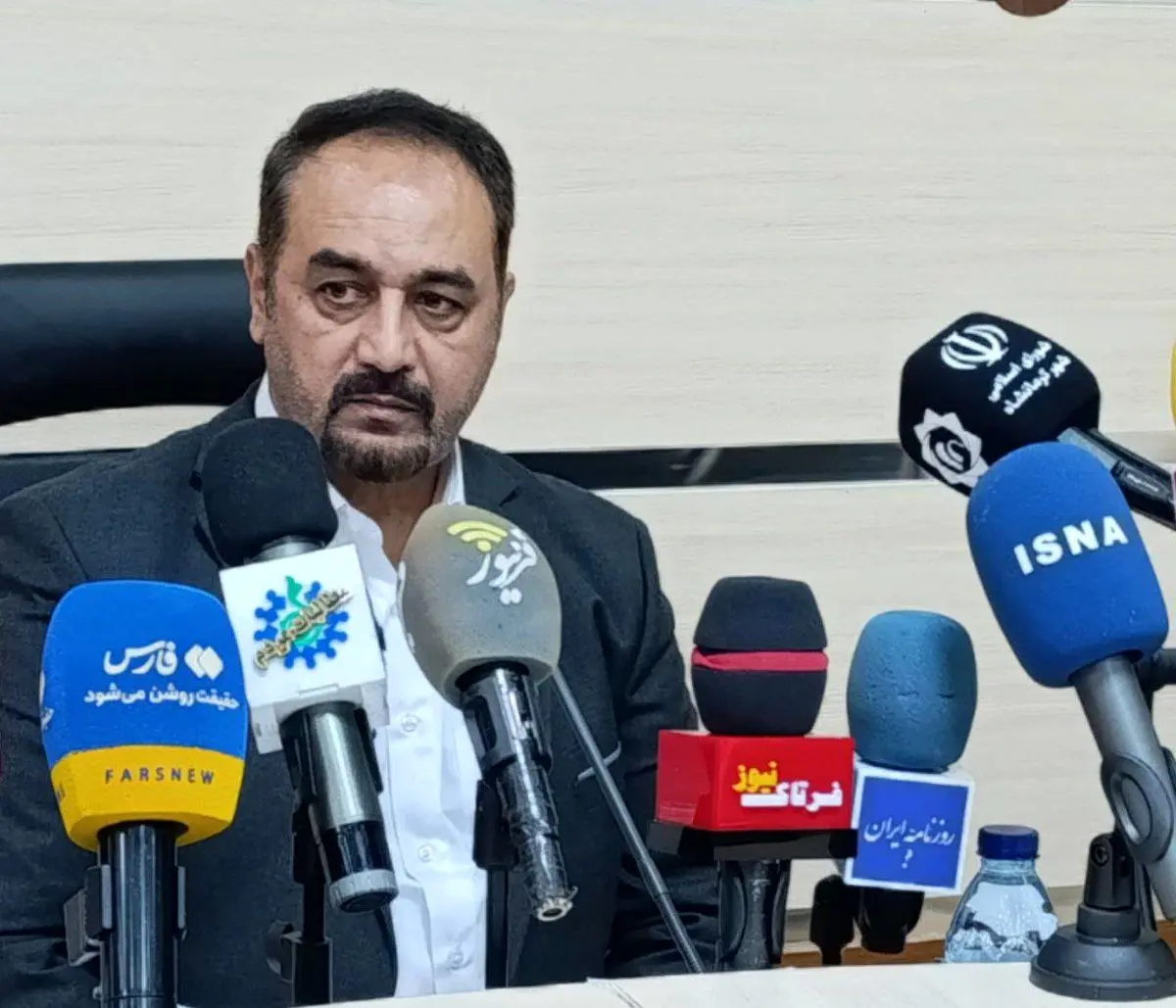 عدم رسمیت جلسه بررسی استعفای شهردار به دلیل غیبت غیرقانونی اعضا/ غیبت اعضا از مبادی قانونی پیگیری میشود