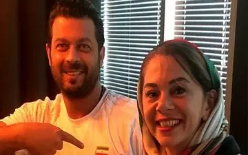 تیپ «پژمان بازغی» و همسرش در یک کافی شاپ