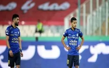 لژیونر معروف در انتظار تماس مدیران استقلال