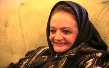  انتقاد فرزندِ بازیگر زن مشهور از یک بی‌اخلاقی