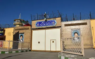 مصوبه جابجایی زندان‌های کرمانشاه و پاوه به خارج از شهر کلید خورد

