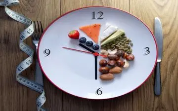 کاهش کالری سه روز در هفته: راهی ساده‌تر و مؤثرتر از رژیم دائمی