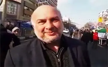 صحبت‌های کوبنده آقای دوربینی در راهپیمایی 22 بهمن 96 + فیلم