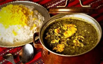 تجربه‌ای جدید از طعم ترش تره: طرز تهیه ترش تره با ماهی دودی |فیلم