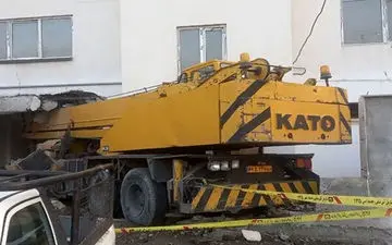 ورود جرثقیل به پارکینگ واحد مسکونی جان ۲نفر را گرفت