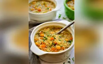 اگر به سرماخوردگی مبتلا شده‌اید، این سوپ گیاهی بهترین درمان است