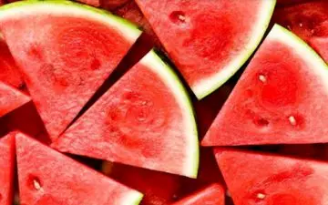 برای سالم ماندن این خوراکی ها را مصرف کنید