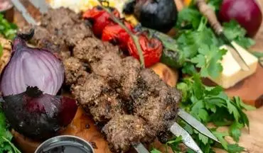 طرز تهیه کباب چنجه با آب انار؛ غذای شمالی خوشمزه و مجلسی