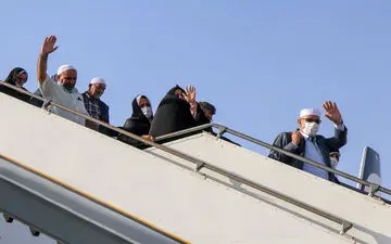 حاجی‌ها  از جمعه به ایران باز می گردند

