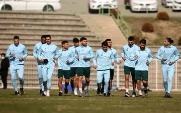 برنامه فرهاد برای بازیکنان سالم استقلال
