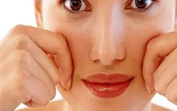 تأثیر عمل بینی بر روی گونه‌ها