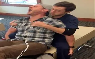 تجربه درد زایمان طبیعی دانشجوی مرد/ توقف بعد از گذشت20 ثانیه وحشتناک! 