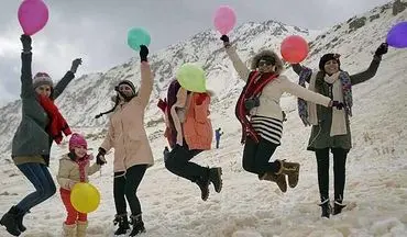 خوشگذرانی خانم های ایرانی پس از بارش برف