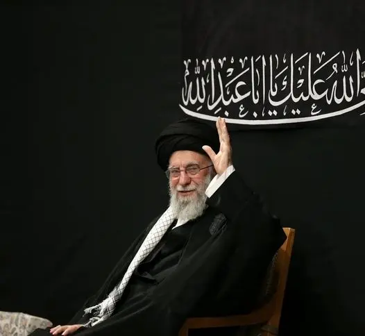 رهبر انقلاب امشب، خطاب به آقای محمود کریمی فرمودند: اگر خسته نمی‌شوی «ای ایران» بخوان! + ویدئو 