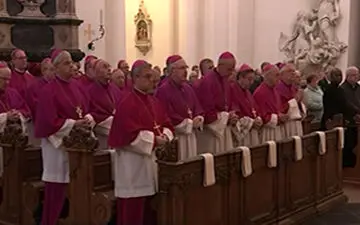 رسوایی بزرگ اربابان کلیسا در آلمان + فیلم 