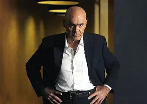 عکس |حضور جمشید هاشم‌پور در ایست و بازرسی شبانه حافظان امنیت پایتخت
